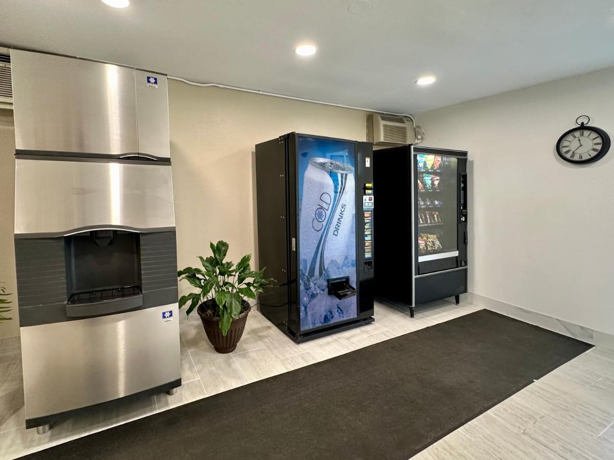 Royal Inn And Suites Charlotte Airport Esterno foto