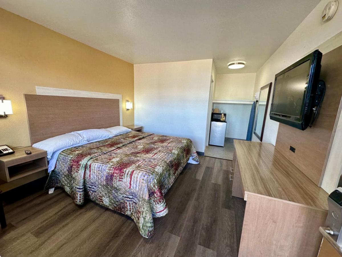 Royal Inn And Suites Charlotte Airport Esterno foto