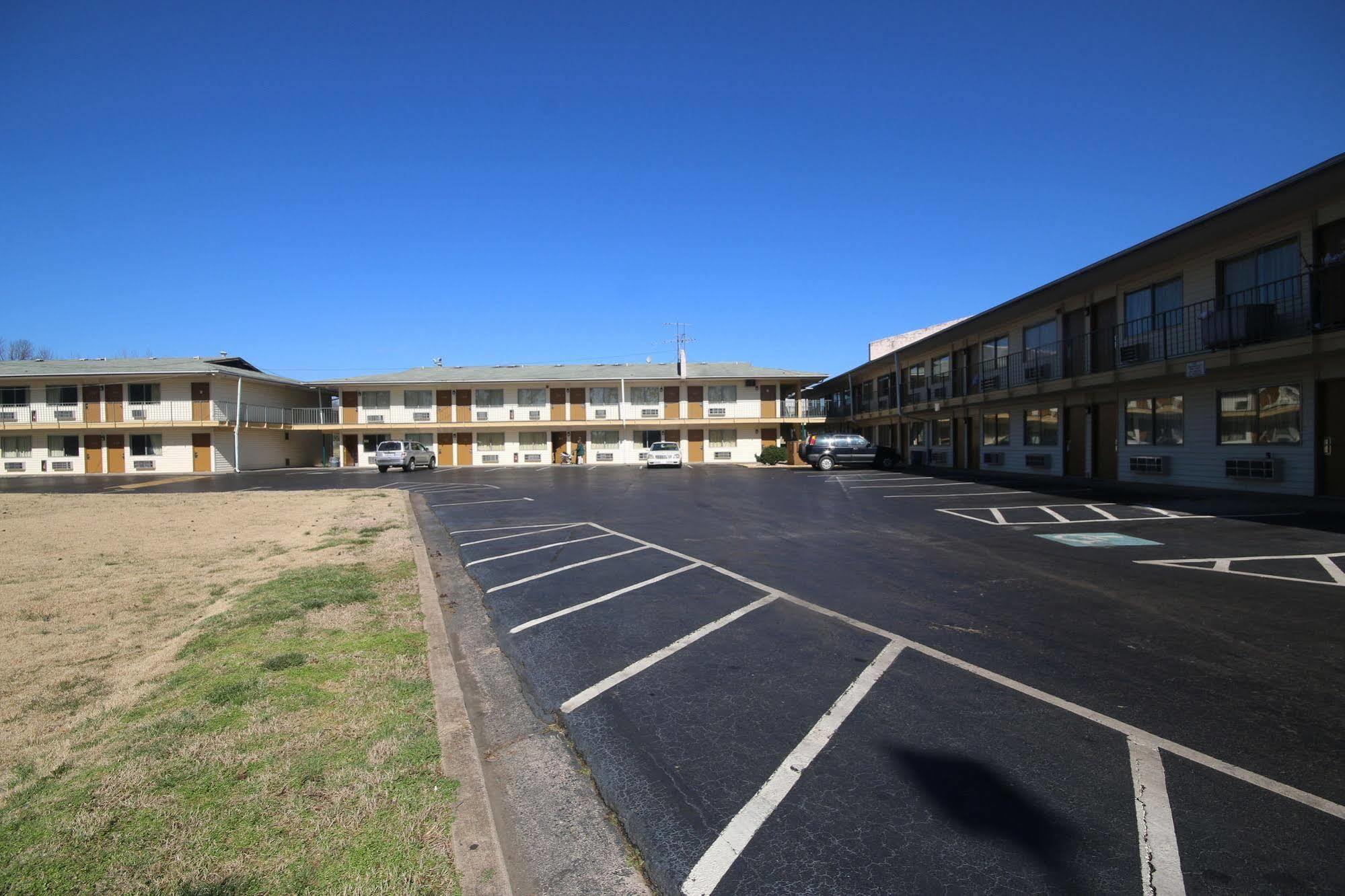 Royal Inn And Suites Charlotte Airport Esterno foto